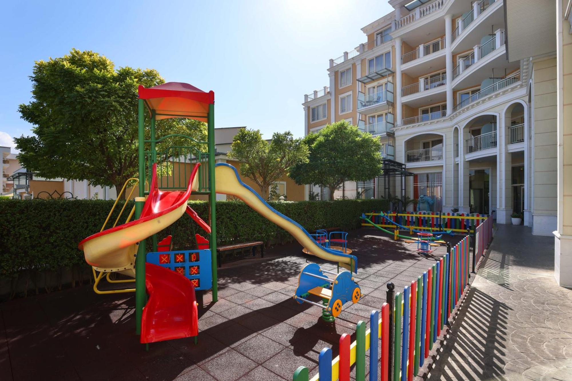 Rome Palace Deluxe ซันนีบีช ภายนอก รูปภาพ