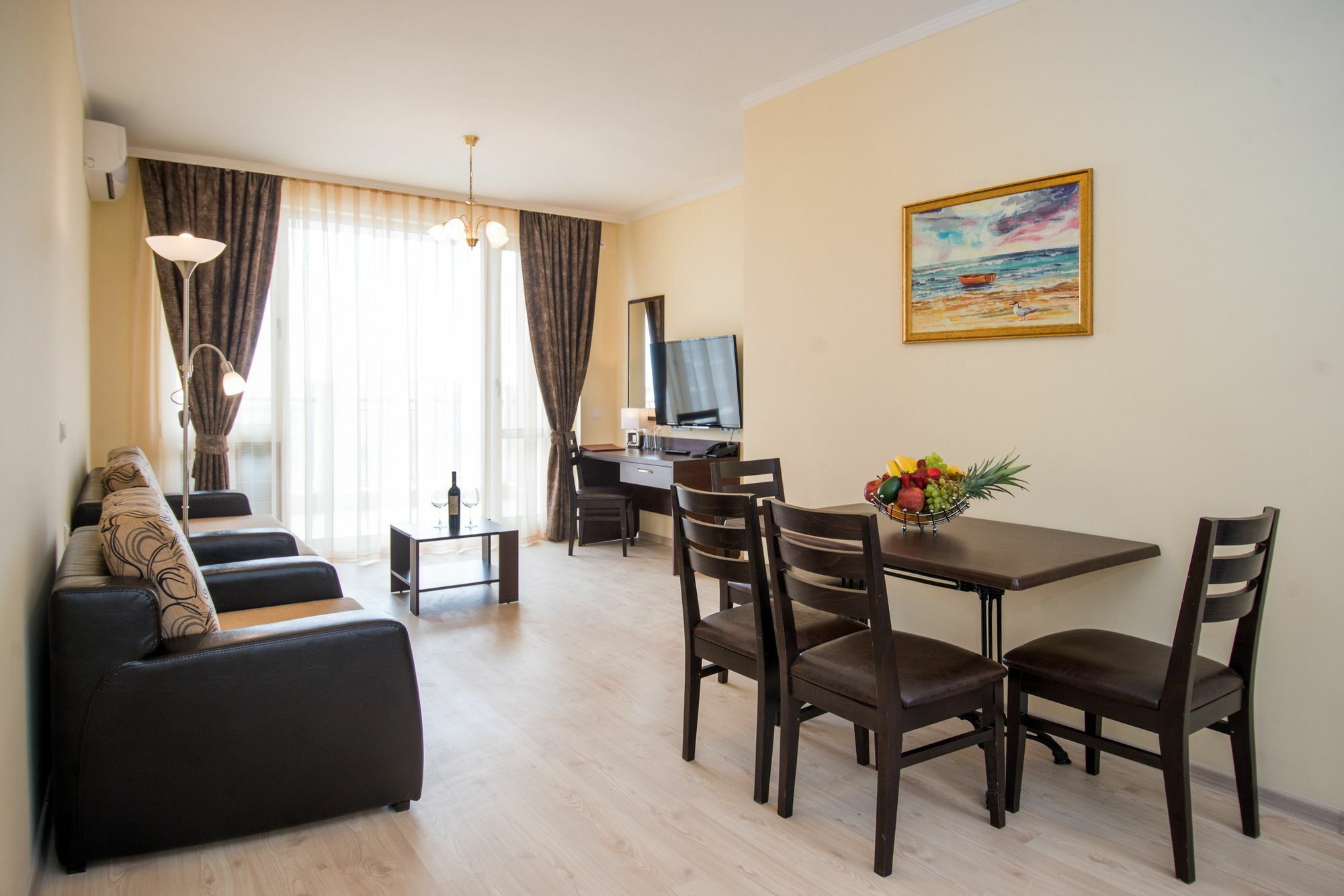 Rome Palace Deluxe ซันนีบีช ภายนอก รูปภาพ